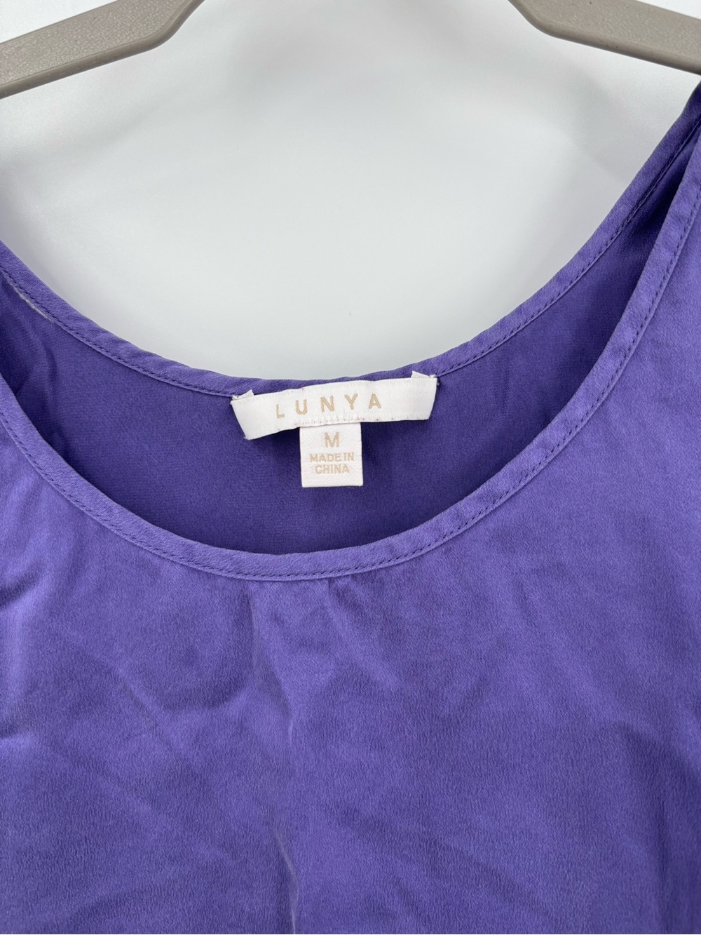 Lunya 100% silk tulip back tank top ONLY - Picture 3 of 5